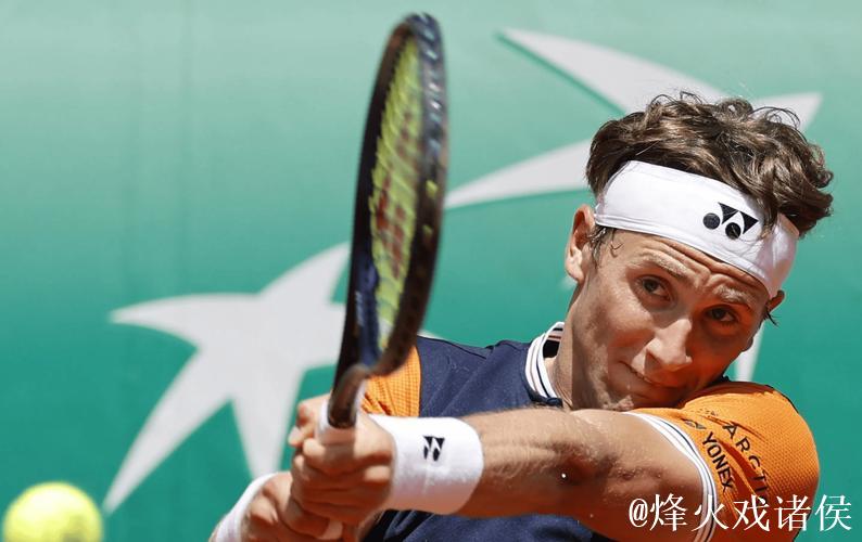 巴黎大师赛正赛首日爆出冷门 西西帕斯恩贝尔晋级 巴黎大师赛正赛首日爆出冷门 西西帕斯恩贝尔晋级