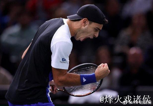 巴黎大师赛正赛首日爆出冷门 西西帕斯恩贝尔晋级 巴黎大师赛正赛首日爆出冷门 西西帕斯恩贝尔晋级